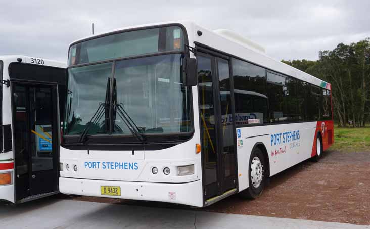 Port Stephens Volvo B12BLE Volgren CR221L MO9432